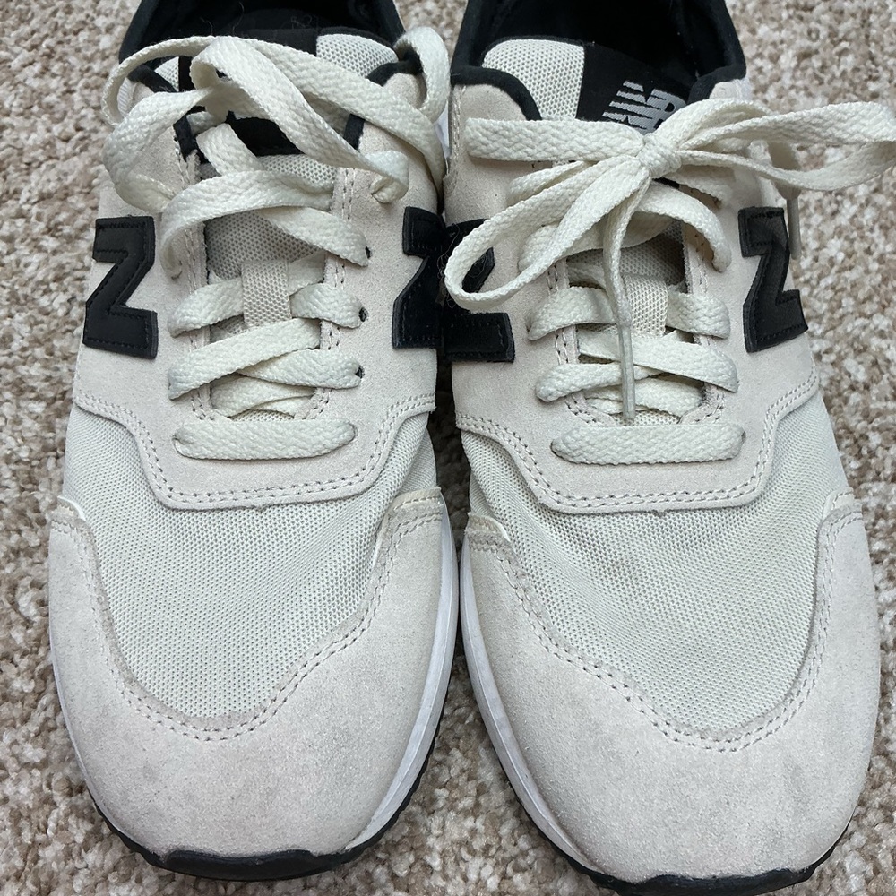 New Balance Cream and Black Athletic Sneakers - Picture 5 of 12